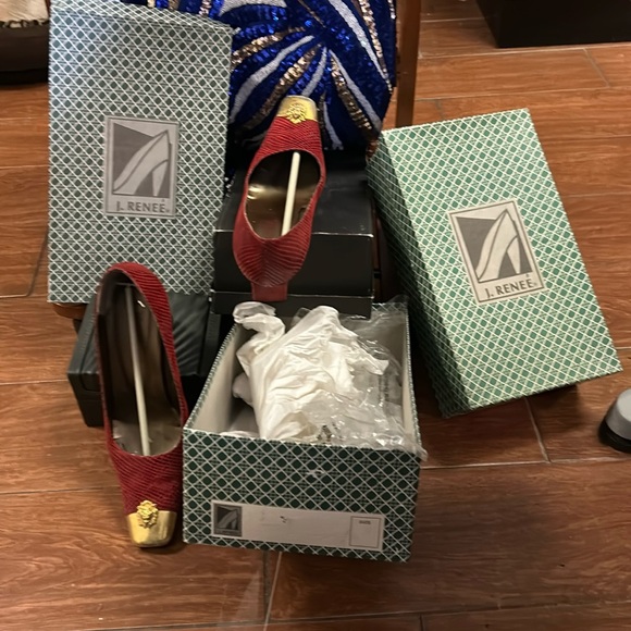 J. Renee Faaye heels gold lion head Aztec Ruby Multi 9M Pprbm Ruby multi - Picture 2 of 9